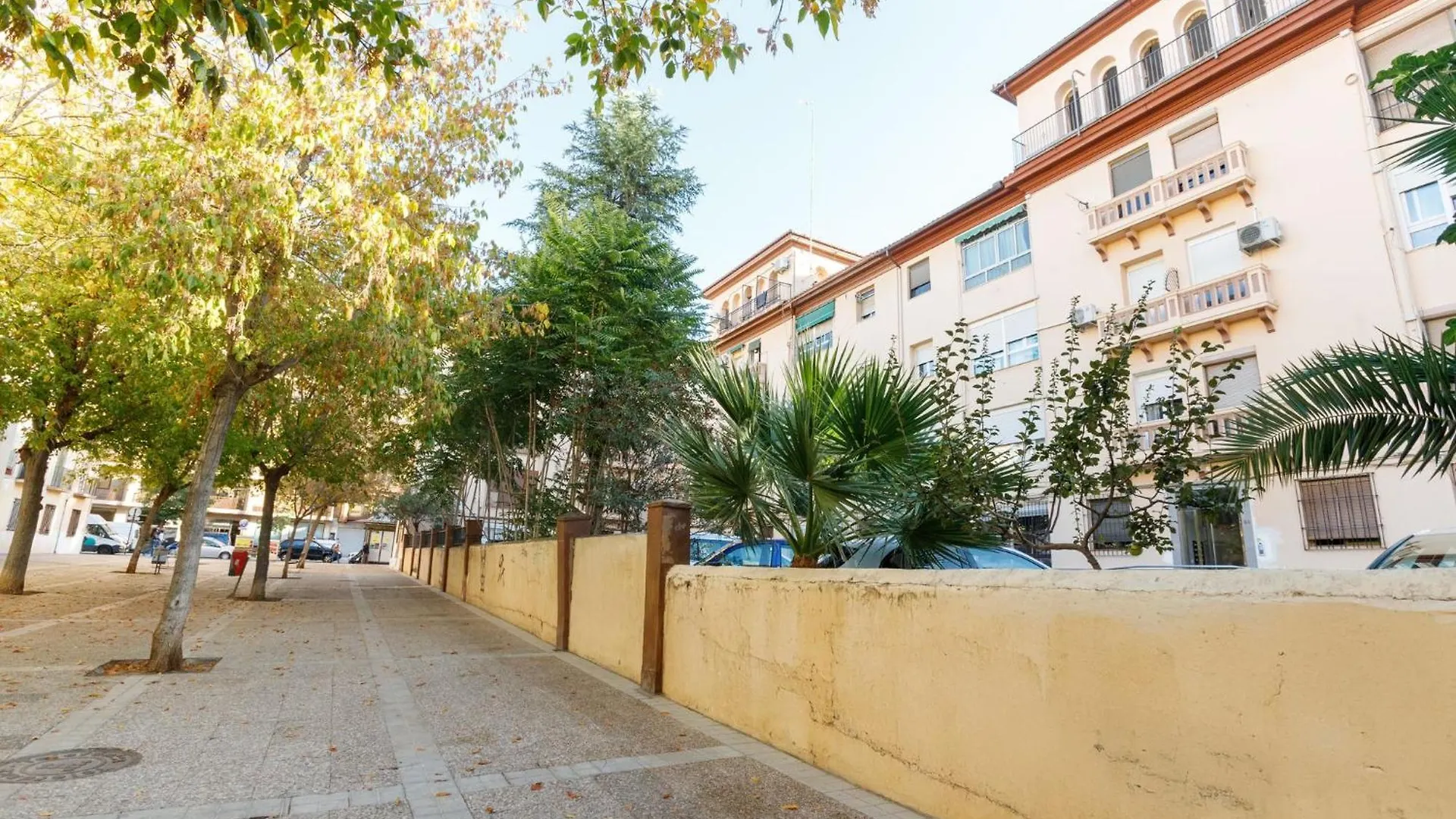 Elegante Apartamento En Granada By Bebalmy